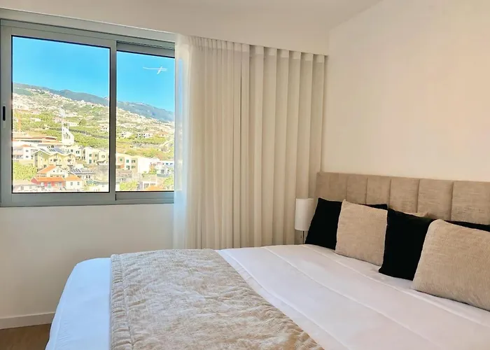 Star Light Câmara de Lobos